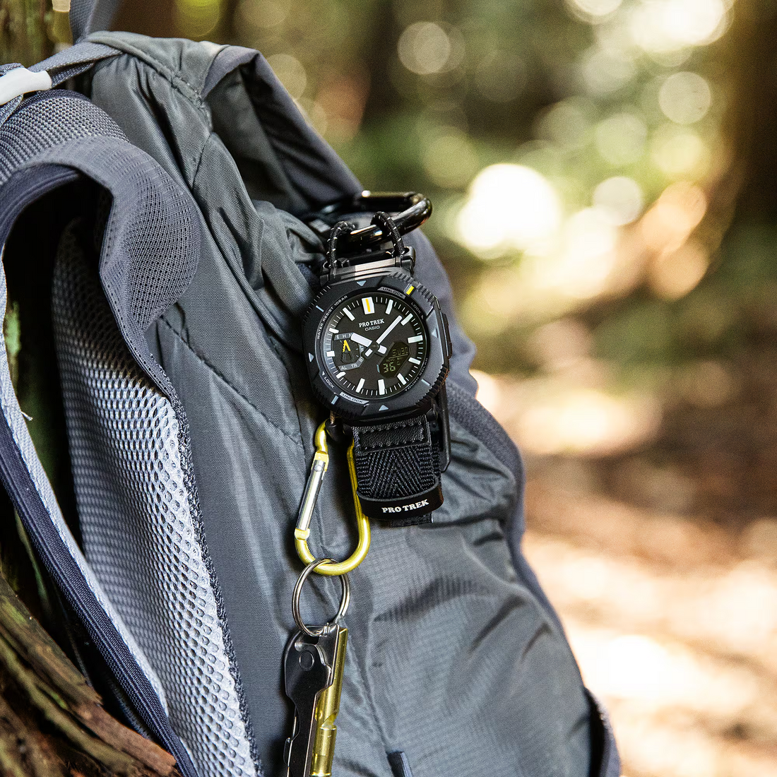 New Stylish Casio Pro Trek watch Get 50% OFF